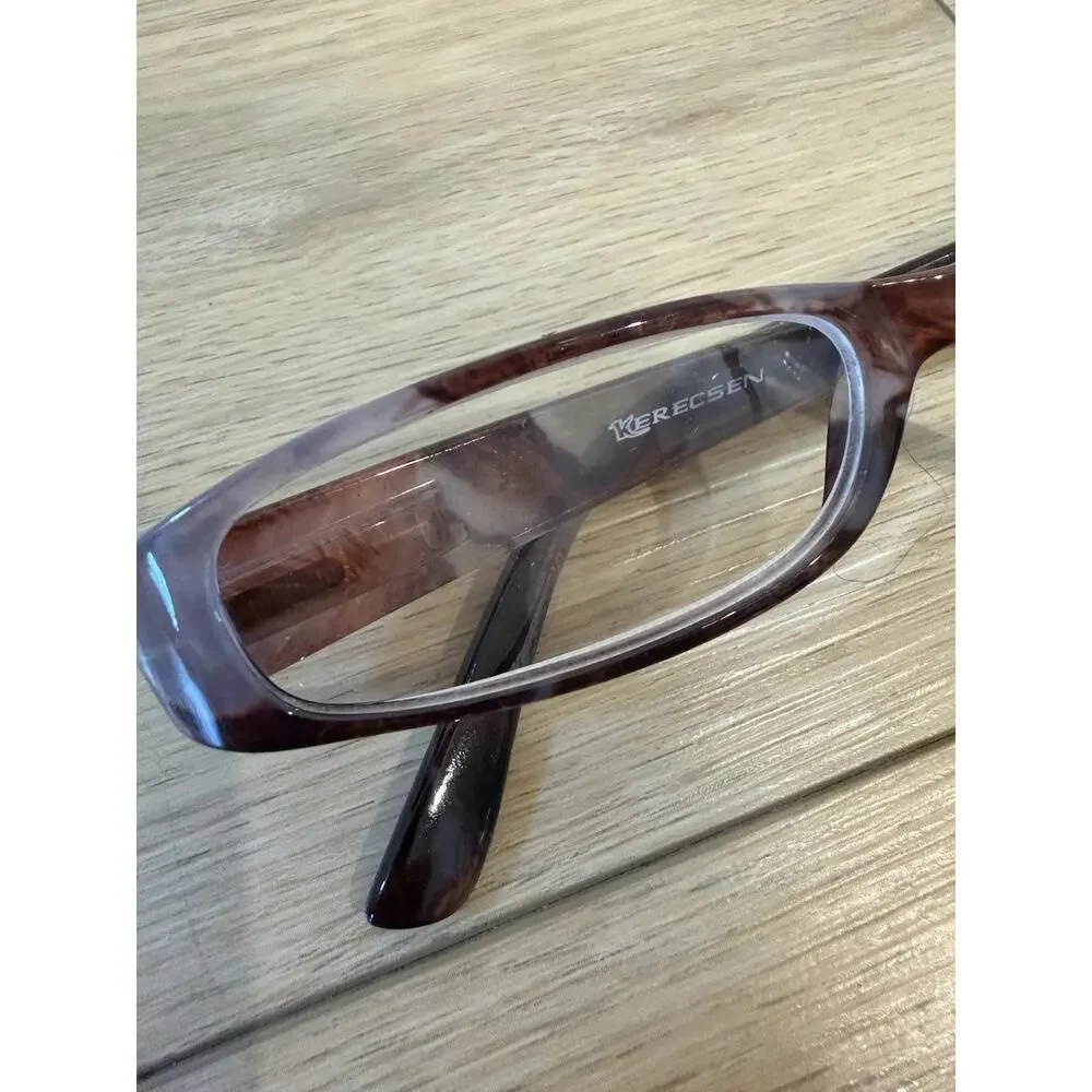 Kerecsen Women’s Brown & White Reading Glasses +2.50